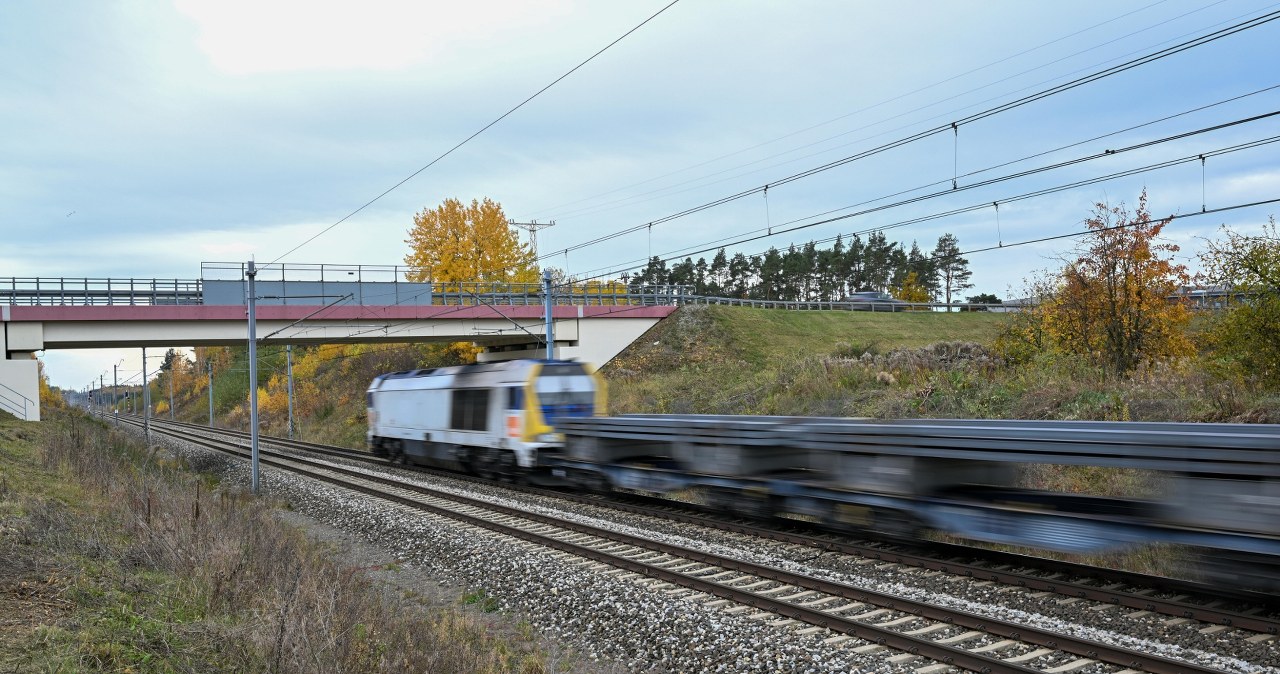 Ważna linia kolejowa i szerszy tor wodny do Świnoujścia. Są pieniądze dla Polski
