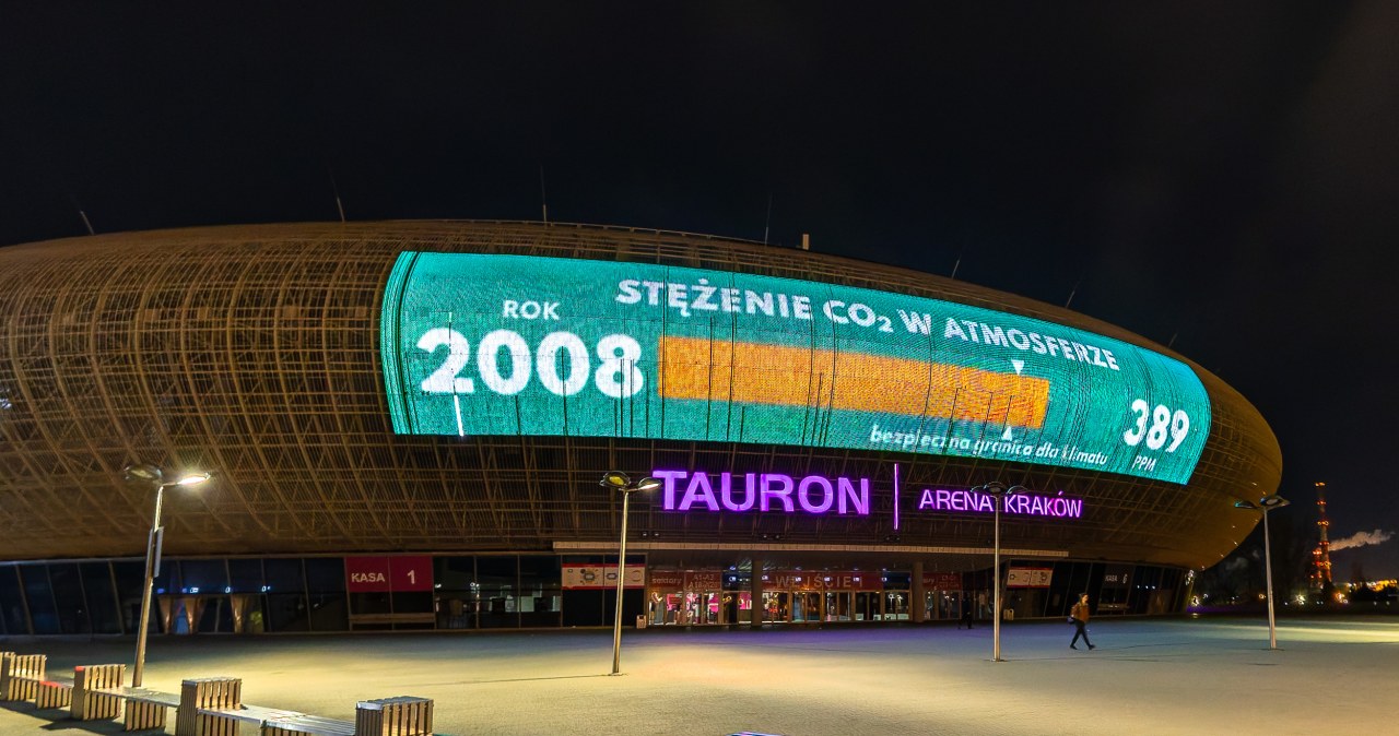 Nowa instalacja w Krakowi. Zegar klimatyczny motywuje do walki o czyste powietrze