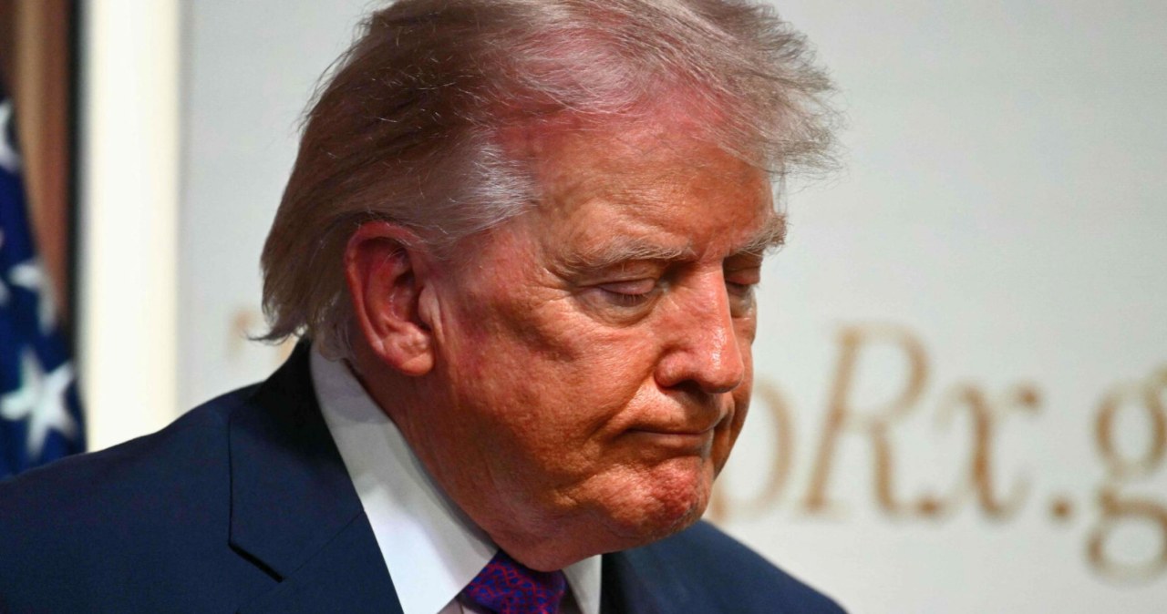 Donald Trump tonie w sondażach. Amerykanie mają dość wojny i drożyzny