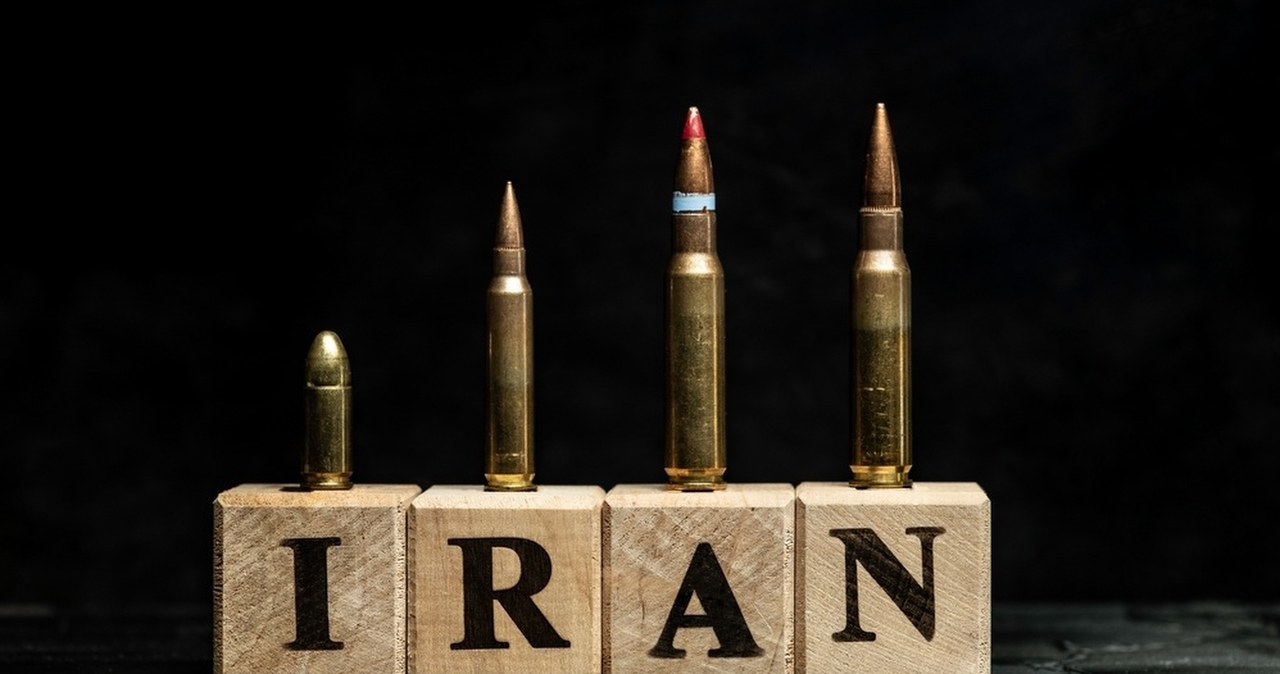 Amerykanie ewakuują personel ambasady w Izraelu. "Atak nieuchronny"