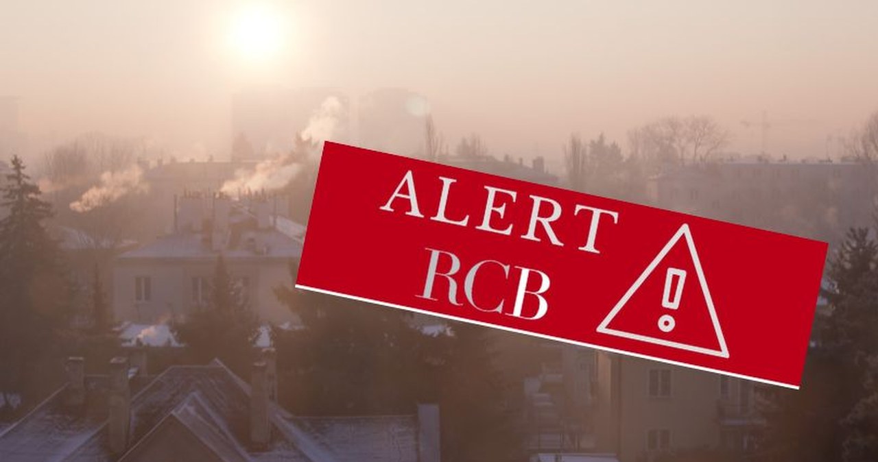 Alert RCB rozesłany do mieszkańców. Zła jakość powietrza w powiecie żywieckim