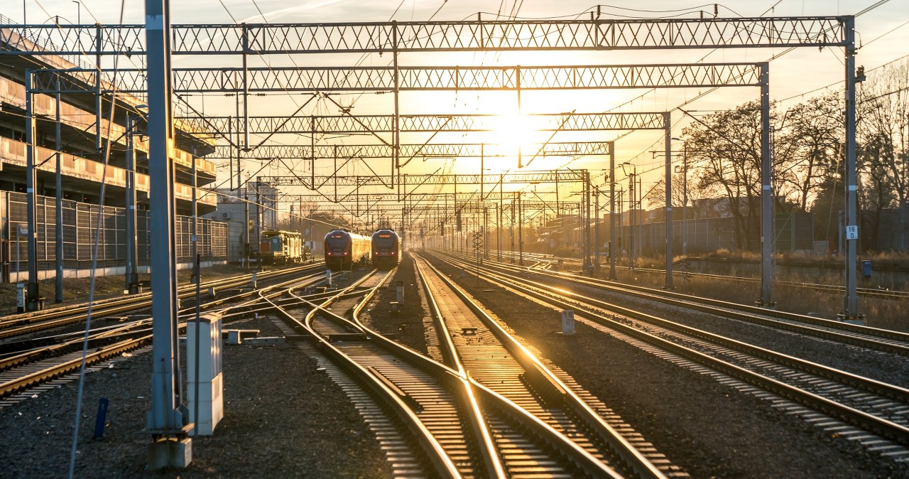 Seria niepokojących incydentów na kolei. "Wszystkie wystąpiły po zmroku"