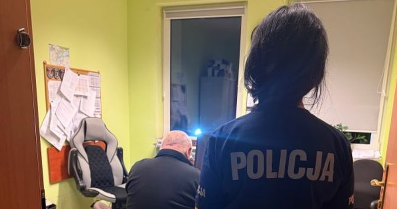 Miał z nimi problem, więc zabił. Czworonogi znaleziono w stawie