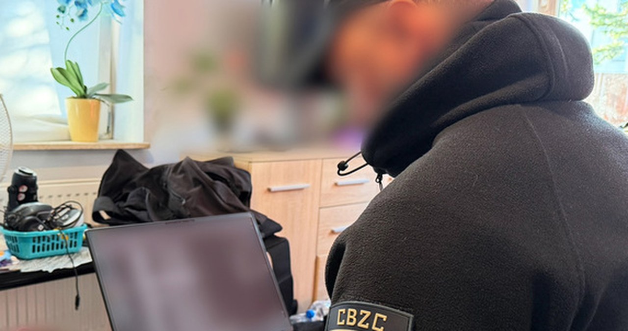 Gang młodych cyberterrorystów rozbity. Fałszywe alarmy i tysiące ewakuowanych