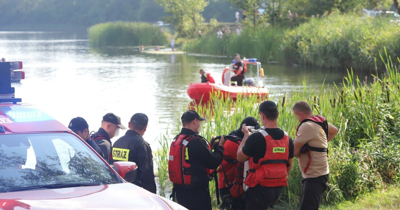 Dramatyczna akcja na jeziorze. Zaginęło trzech nastolatków