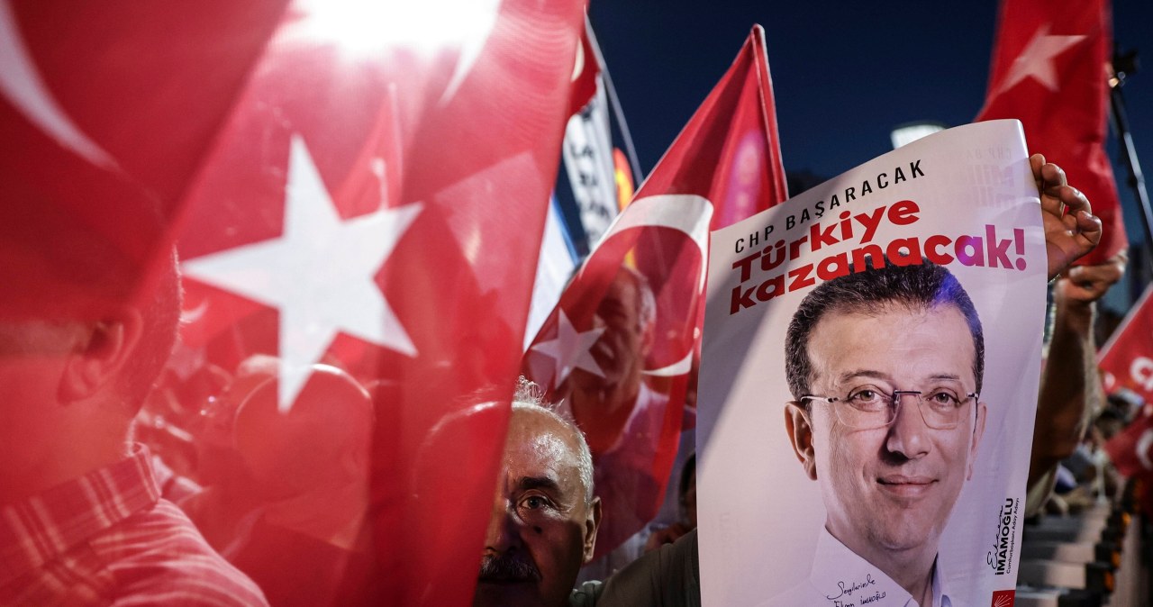 Grożą mu 2352 lata więzienia. Rywal Erdogana przed sądem w Turcji