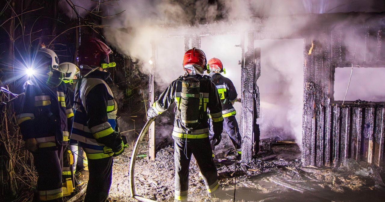 Spłonął drewniany dom. W środku zwłoki mężczyzny