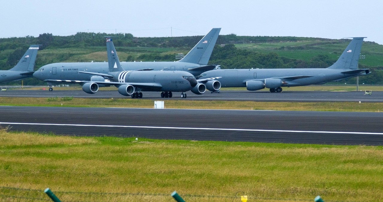 Amerykanie przerzucają wojska na Azory. Przygotowanie do operacji zbrojnej?