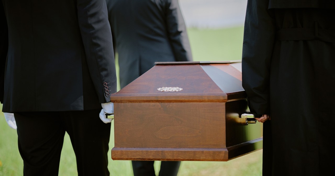 Zasiłek pogrzebowy 2026: wyższa kwota i krótszy czas wypłaty