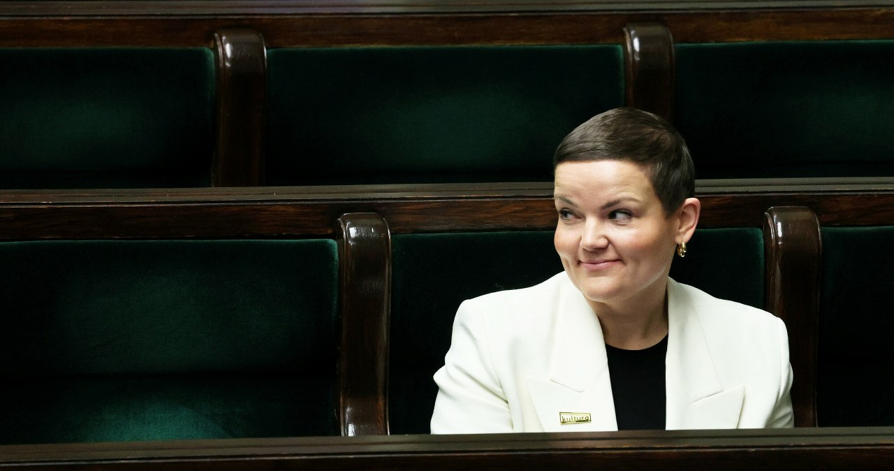 Wypadek z udziałem minister kultury. Prokuratura chce umorzenia sprawy