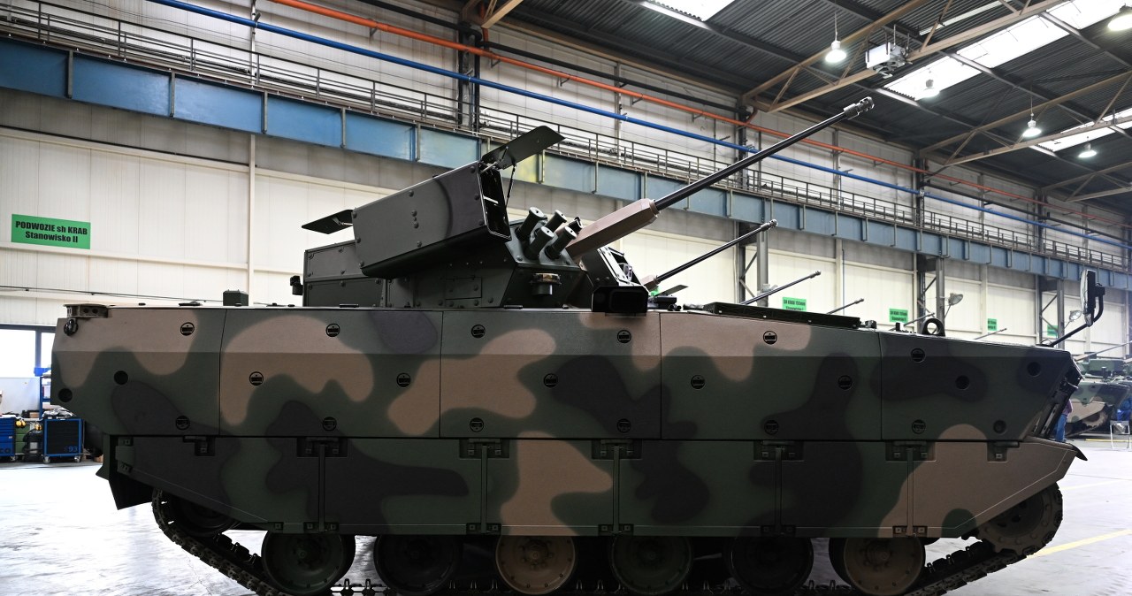 Polska się zbroi. Pierwsze wozy Borsuk trafiły do polskiej armii