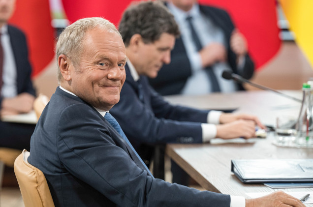 Ponad połowa Polaków negatywnie o premierze [SONDAŻ]