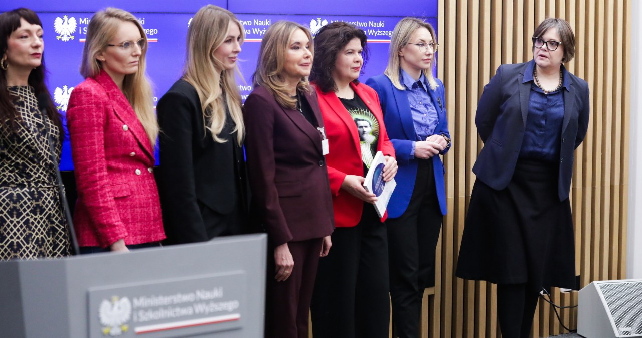 Parytety i feminatywy w ustawie. Resort ogłasza plany