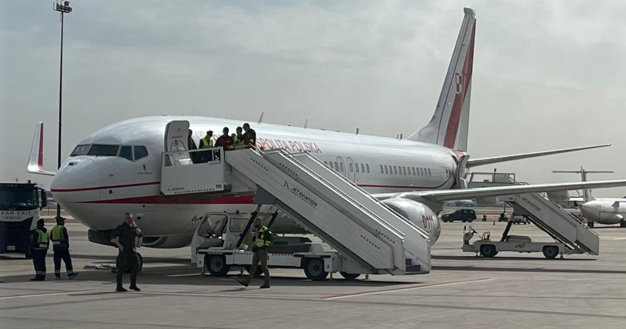 Ponad 7 tys. Polaków wróciło już do kraju. Szef MSZ o kolejnych krokach