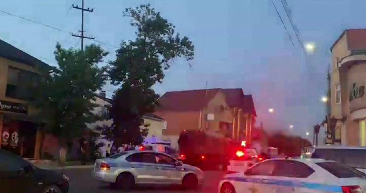 Strzelanina w Rosji. Giną policjanci, są ofiary wśród cywili