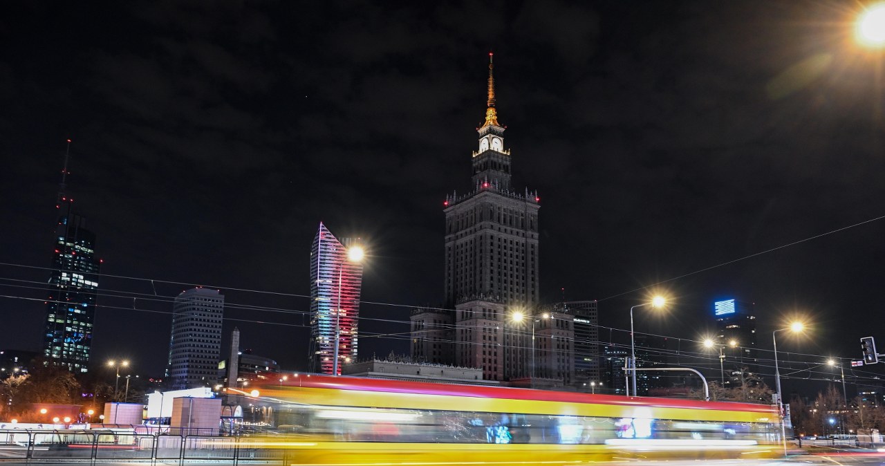 Ikoniczne budynki pogrążą się w mroku. Nadchodzi kolejna "Godzina dla Ziemi"