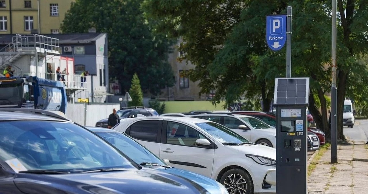 Rewolucja w płatnym parkowaniu w Łodzi. Sprawdź, co się zmieniło