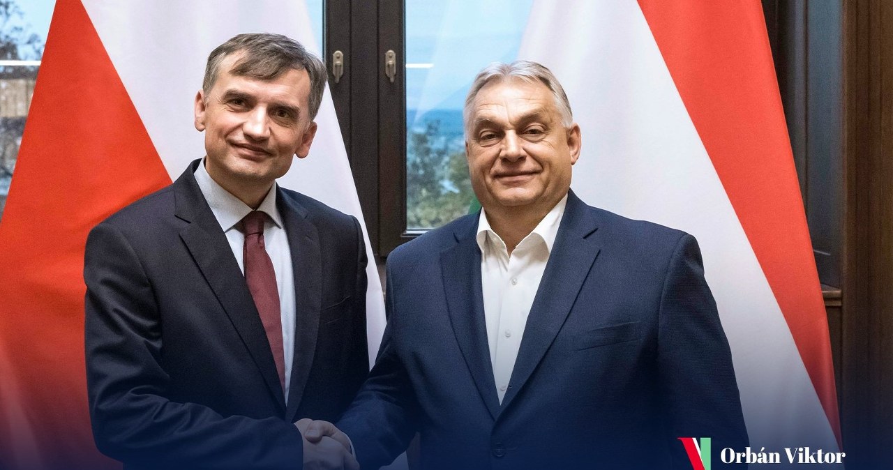 Ziobro spotkał się z Orbanem w Budapeszcie. "W absurdalnych czasach żyjemy"
