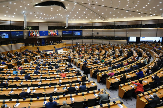 „Cenzura w PE”. Nie będzie debaty o rozmowach UE z talibami