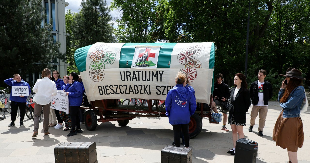 ​Całe Bieszczady bez SOR-u? Lesko protestuje w Warszawie