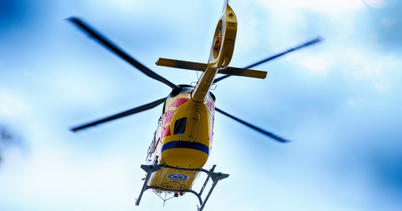Poważny wypadek z udziałem karetki na Mazowszu. Są ranni