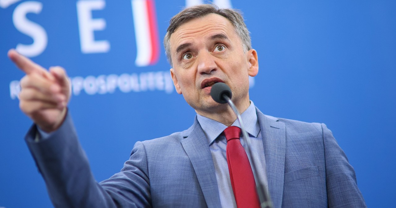 "Polityczne harakiri" i "teatrzyk". Ziobro odpowiada na ruch komisji śledczej