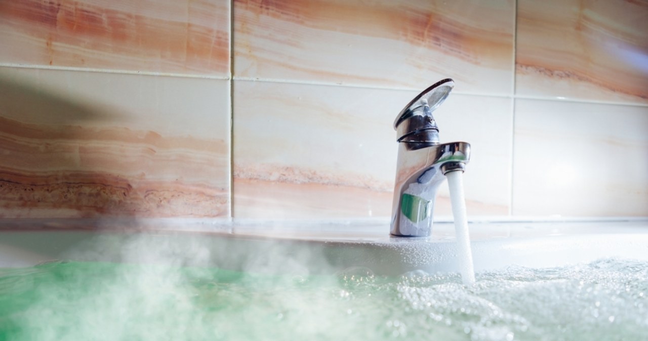 Włożył ośmiolatka do wrzącej wody "za karę". Teraz grozi mu dożywocie