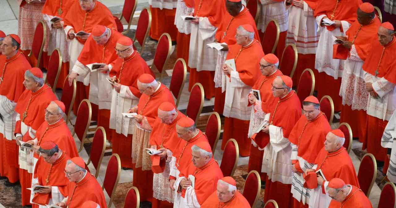 „Habemus Papam!” czyli tajemnice konklawe