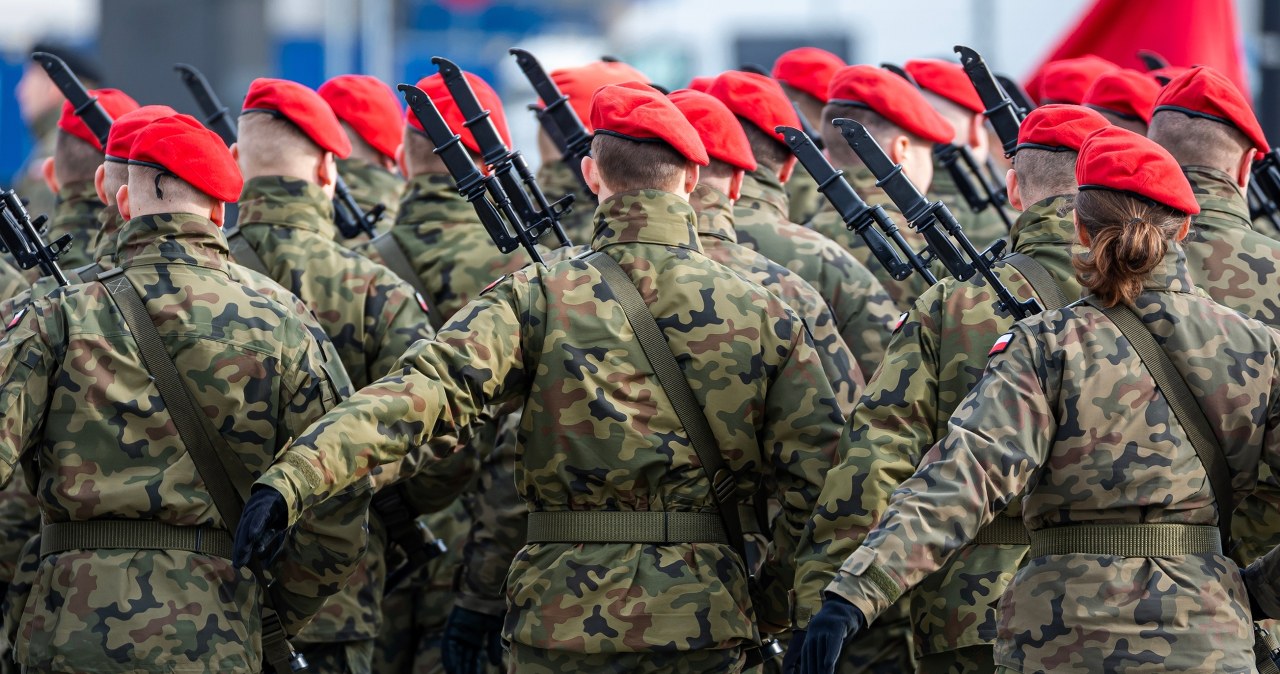 Sondaż RMF FM w sprawie zasadniczej służby wojskowej. Ponad połowa Polaków mówi „tak”