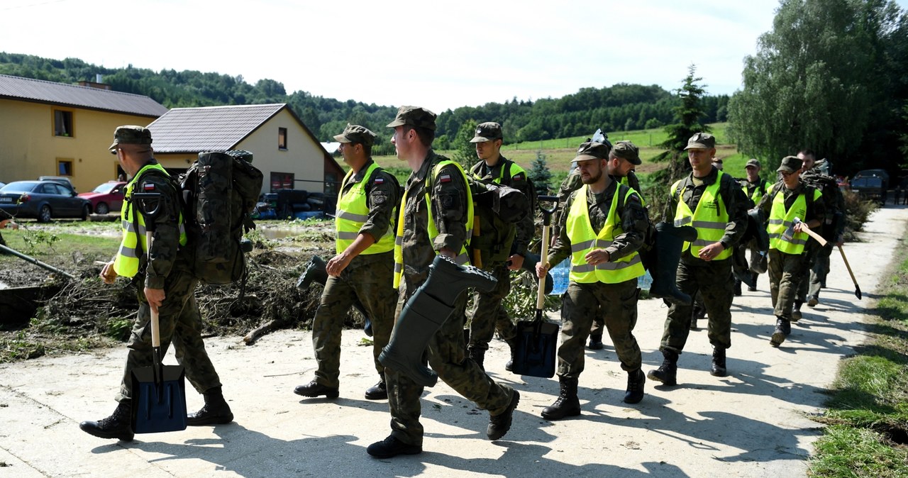 ​Wojsko szykuje się na ulewy na południu Polski. Terytorialsi gotowi