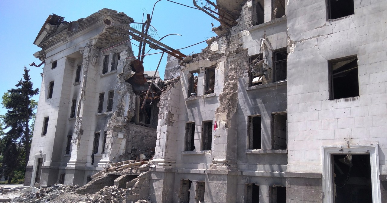 Kontrowersyjna decyzja władz okupacyjnych Mariupola. "Taniec na kościach"