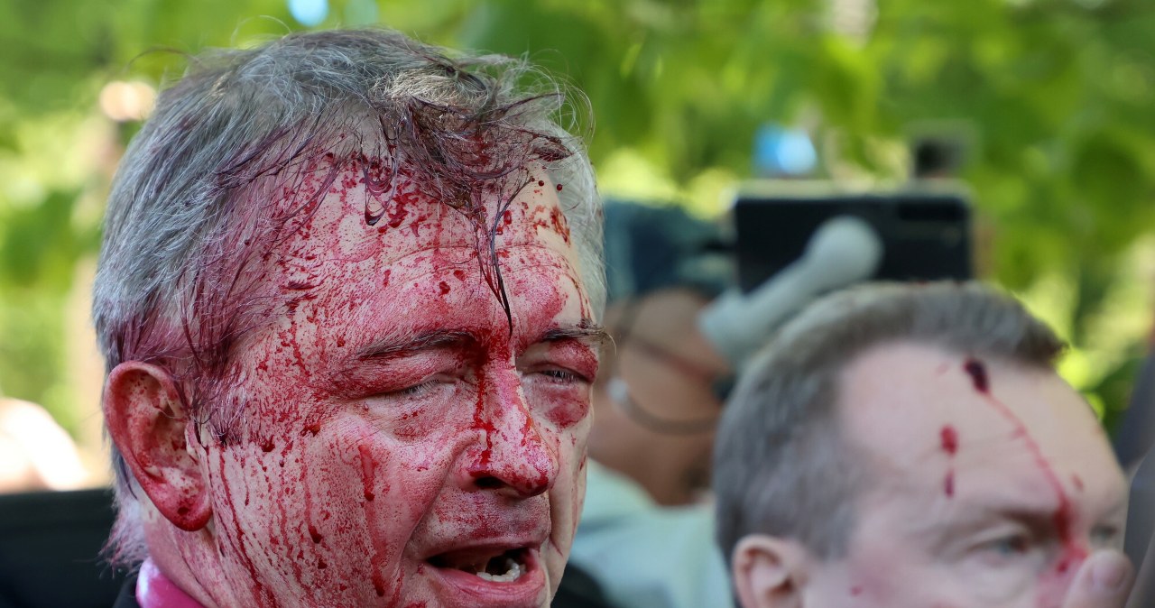 Rosyjski ambasador w Polsce cały na czerwono. Moskwa wydała wyrok