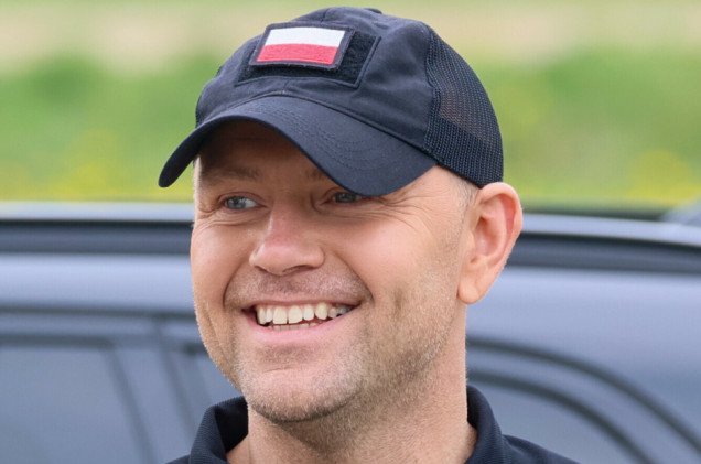Młodzi pojadą do Juraty. W PiS trzęsienie ziemi, prezydent organizuje spotkanie