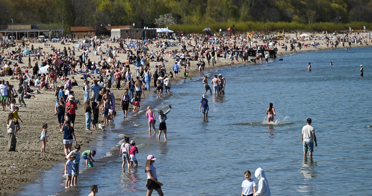 Pierwsze nadmorskie kąpielisko otwarte od soboty. Kiedy ruszą kolejne?