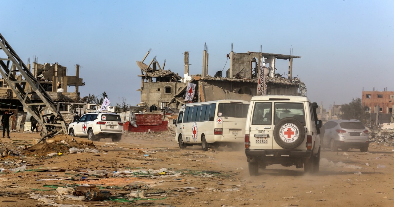 Czerwony Krzyż zawiesza działalność w Gazie. Co dalej z pomocą humanitarną?
