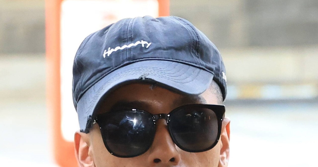 Youtuber skazany na więzienie. Pocałunek pomnika wywołał oburzenie