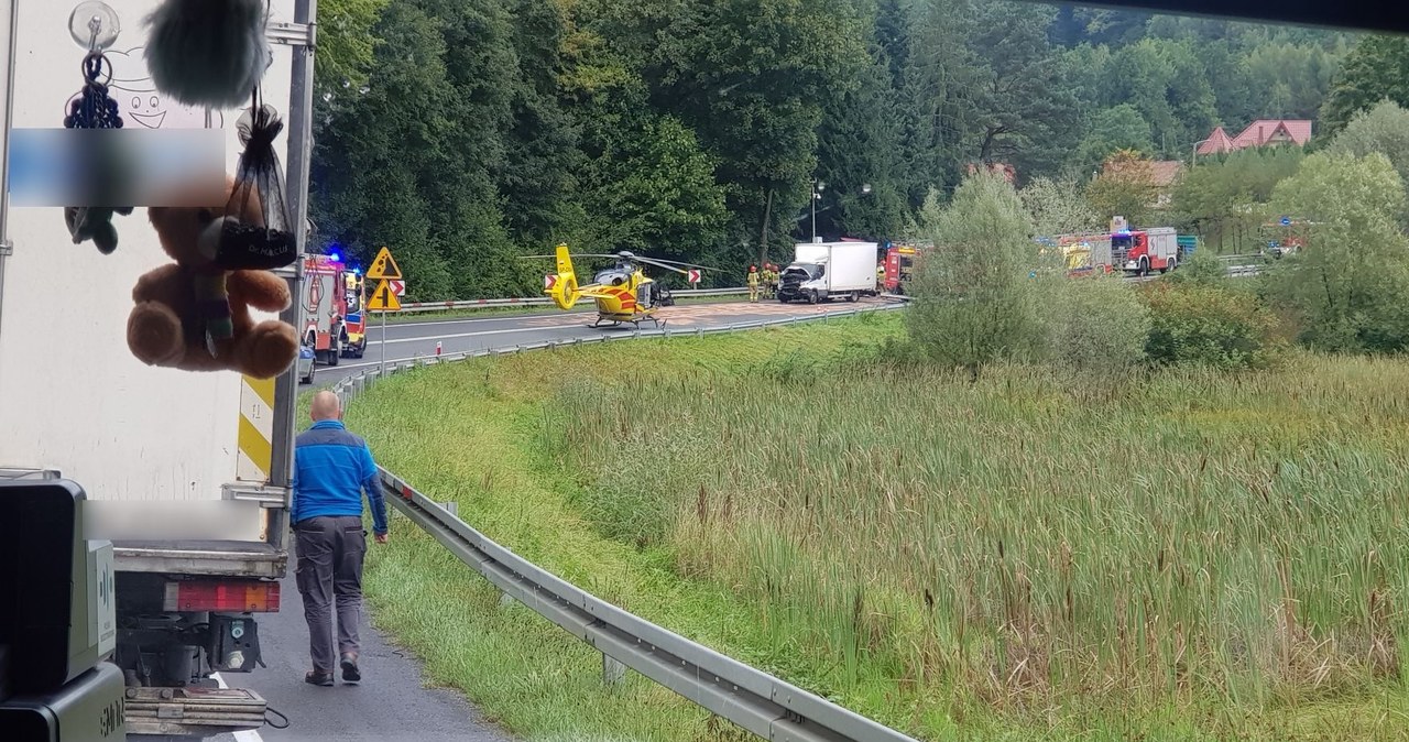 Czołowe zderzenie w Małopolsce. Nie żyje młoda kobieta