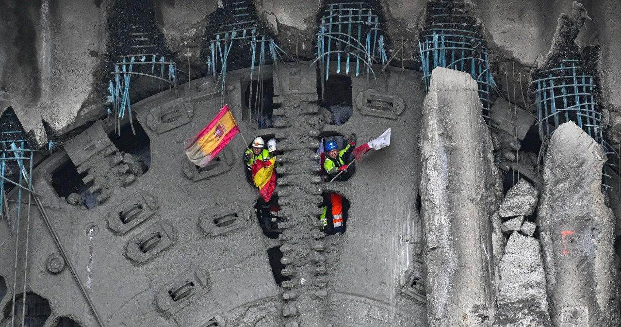 Przebili się! Pierwsza nitka tunelu na S19 już jest
