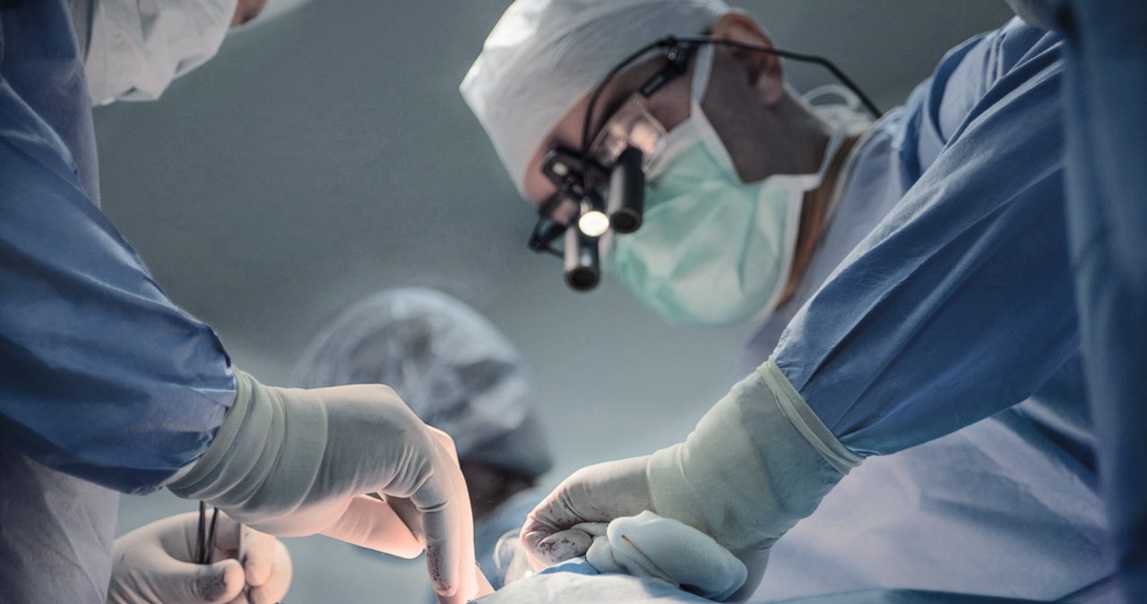 Obudziła się po operacji bez macicy i jajników. Skandal w Poznaniu