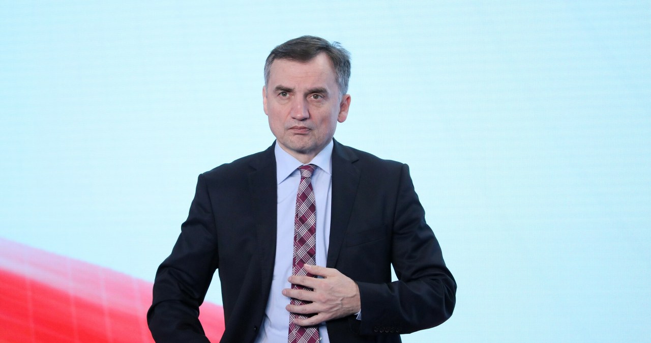 Genewski Dokument Podróży dla Zbigniewa Ziobry. Co to oznacza?