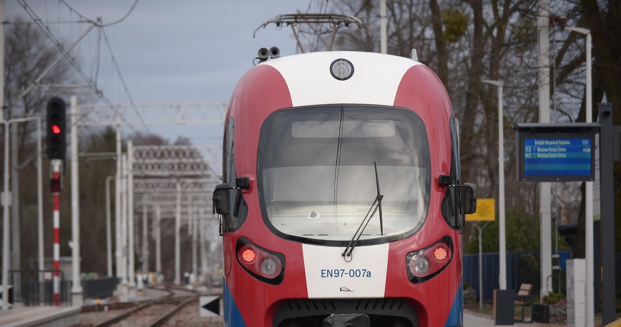 ​Utrudnienia na torach Warszawskiej Kolei Dojazdowej. "Remont do końca października"