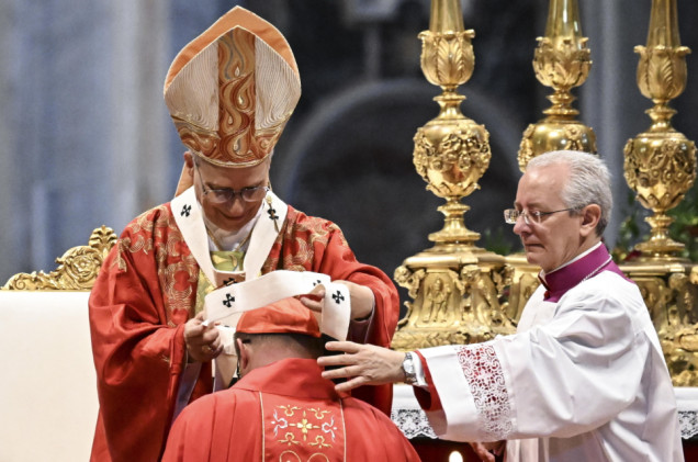 Symbol jedności Kościoła trafił do Polaków. Papież Leon XIV o budowaniu wspólnoty