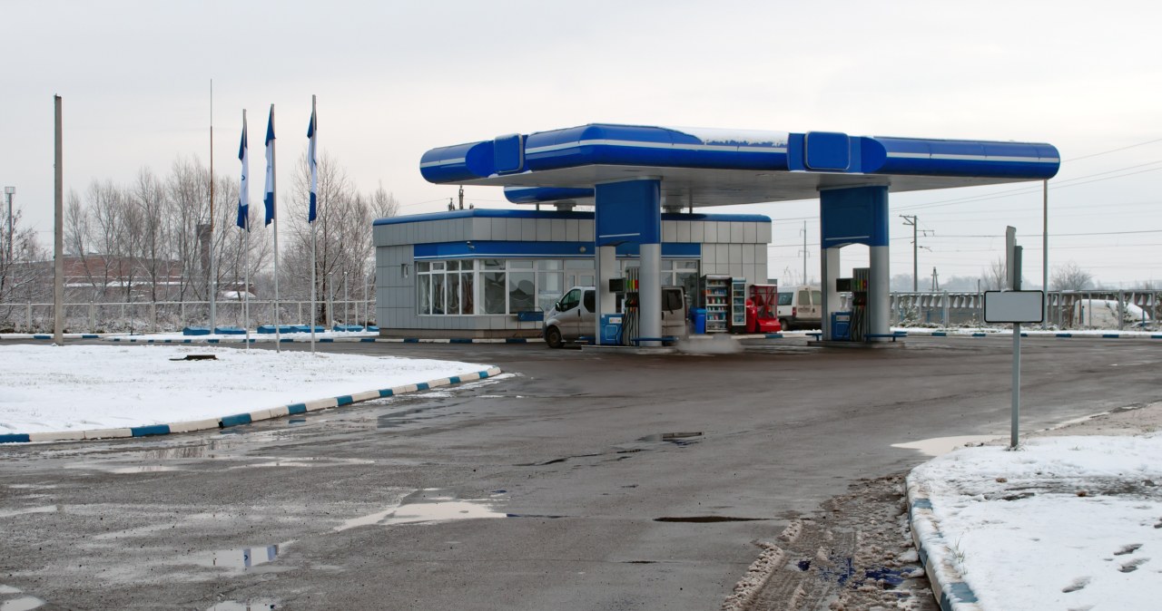 Stacja paliw zamieniła się w porodówkę. Mama i córka czują się dobrze