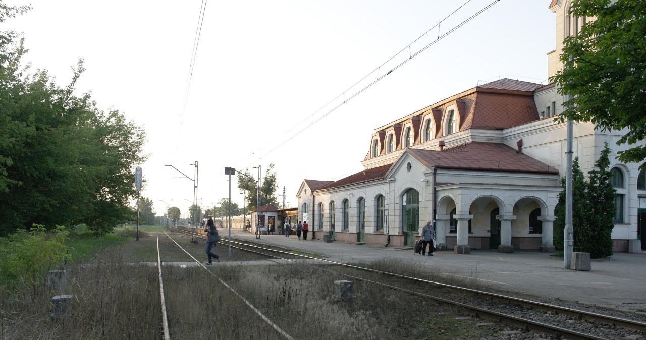 Bez pociągów między Wawrem a Otwockiem przez dwa tygodnie. Sprawdź szczegóły