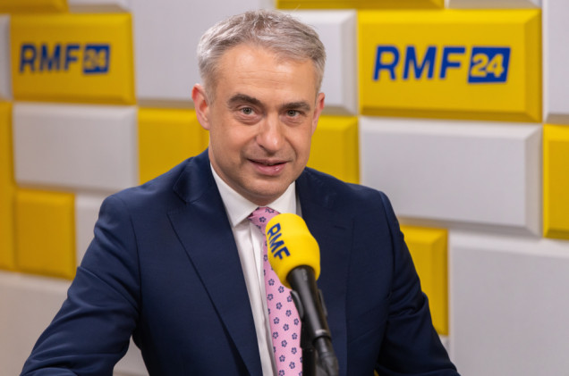 „Podszywają się pod polskich polityków, urzędników”. Gawkowski o rosyjskich działaniach w sieci