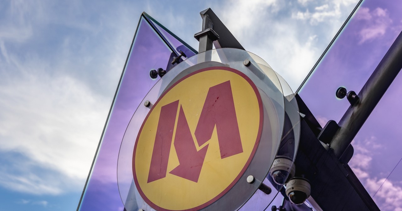 Awaria metra w Warszawie. Utrudnienia i skrócone trasy