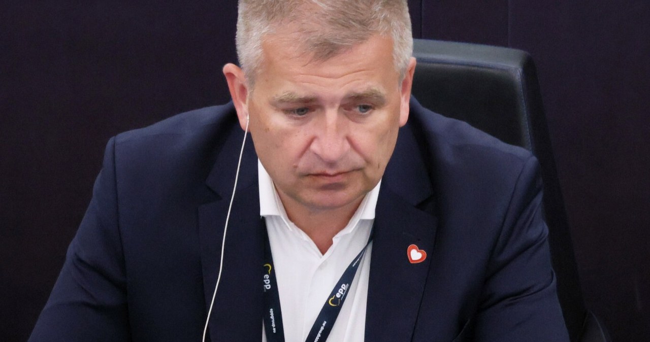 ​"Wąsik i Kaminski zaglądali nam do sypialni". Mocne słowa Arłukowicza