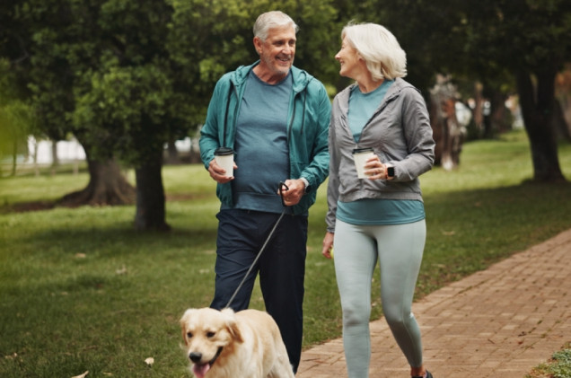 Dobre życie w każdym wieku. W czym psychoterapia pomaga seniorom?