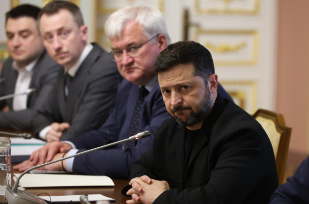 Zełensk wywołał kryzys polityczny w Ukrainie? Ekspert nie ma złudzeń