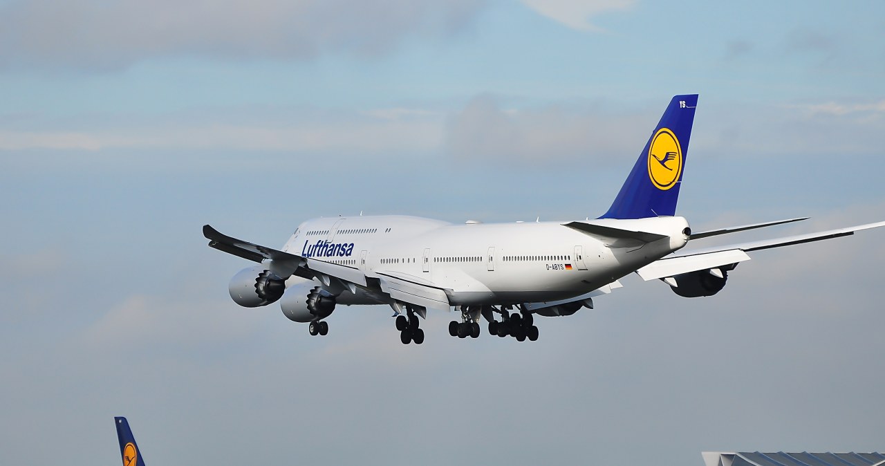 Pasażerowie muszą się spodziewać odwołań i opóźnień. Jutro strajk pilotów